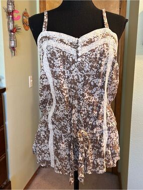 Romy brown and white floral print flowy tank top with tie at waist size L